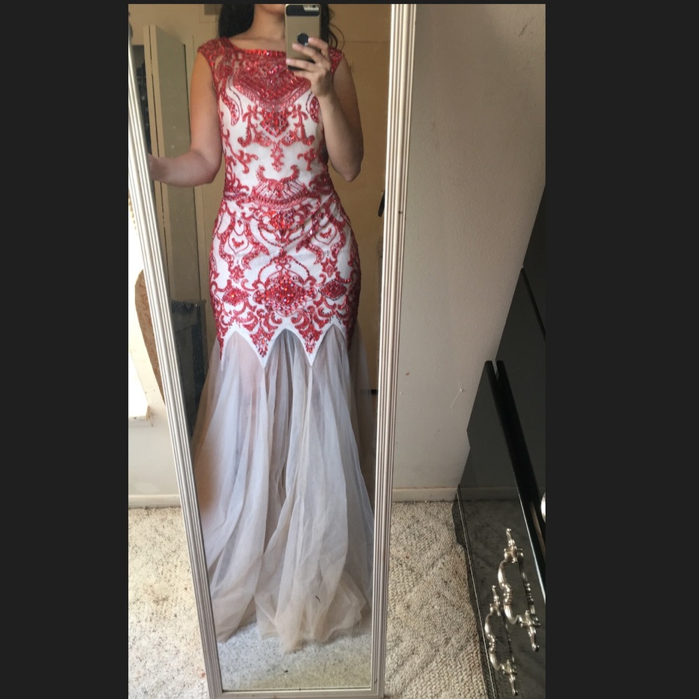 🔥Red beaded nude dress🔥